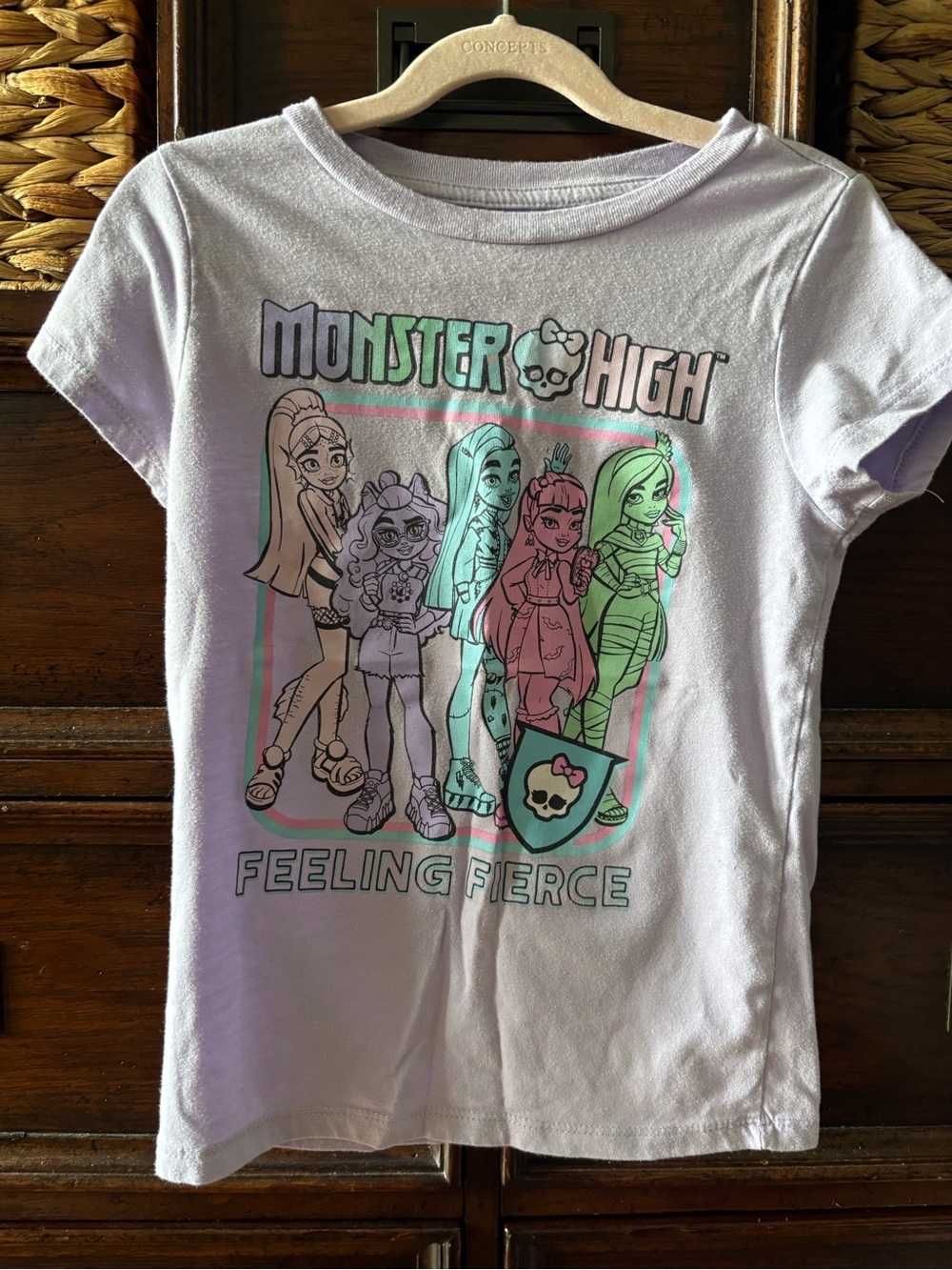 Monster High Girls' 'Feeling Fierce' Lavender Graphic Tee in size M